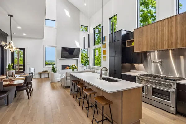 $1,999,000 | 335 Chamberlin Street, Nashville, TN 37209