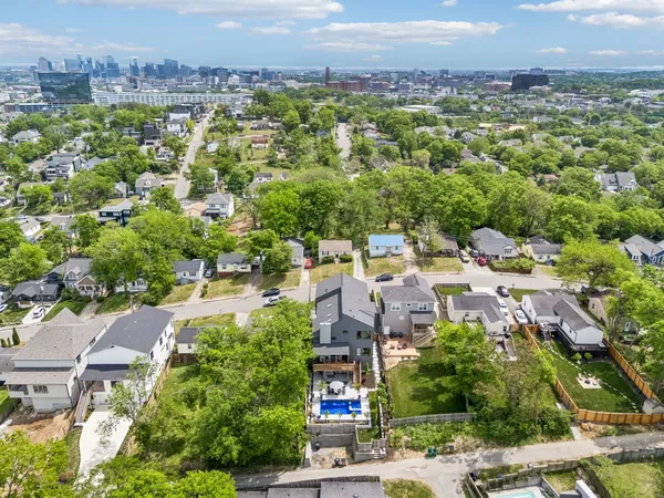$1,999,000 | 335 Chamberlin Street, Nashville, TN 37209