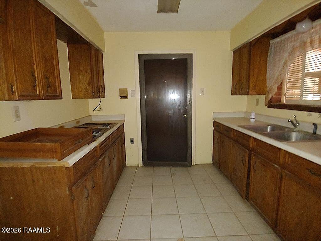 4412 Freetown Road New Iberia, LA 70560 - Photo 8 of 24 8 Second Kitchen
