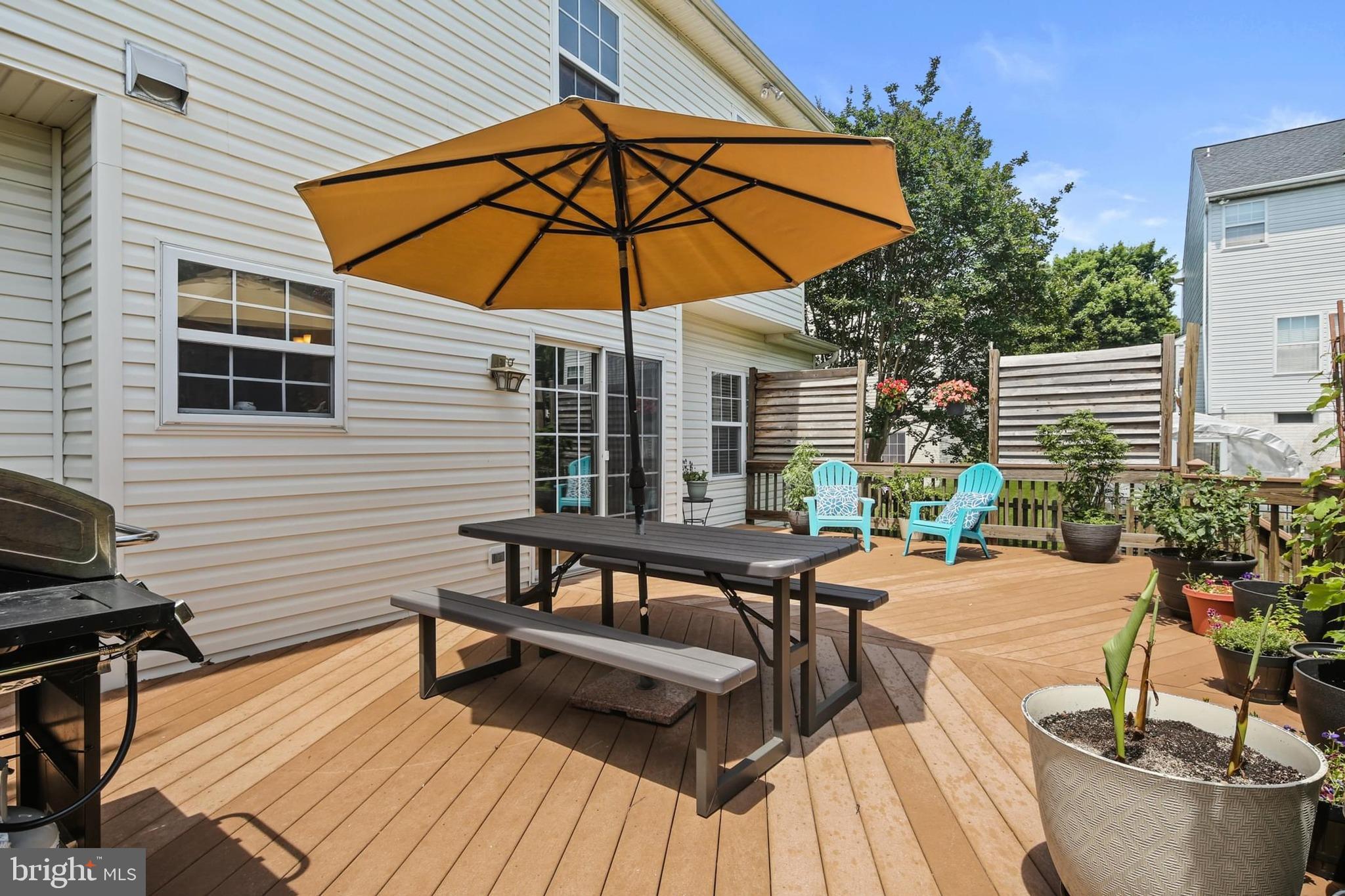 5015 Springhouse Circle Nottingham, MD 21236 - Photo 15 of 39 Composite Decking