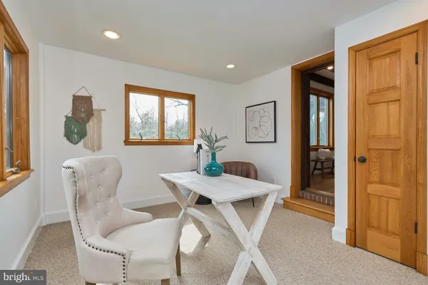 $900,000 | 6586 Braddock Road, Alexandria, VA 22312