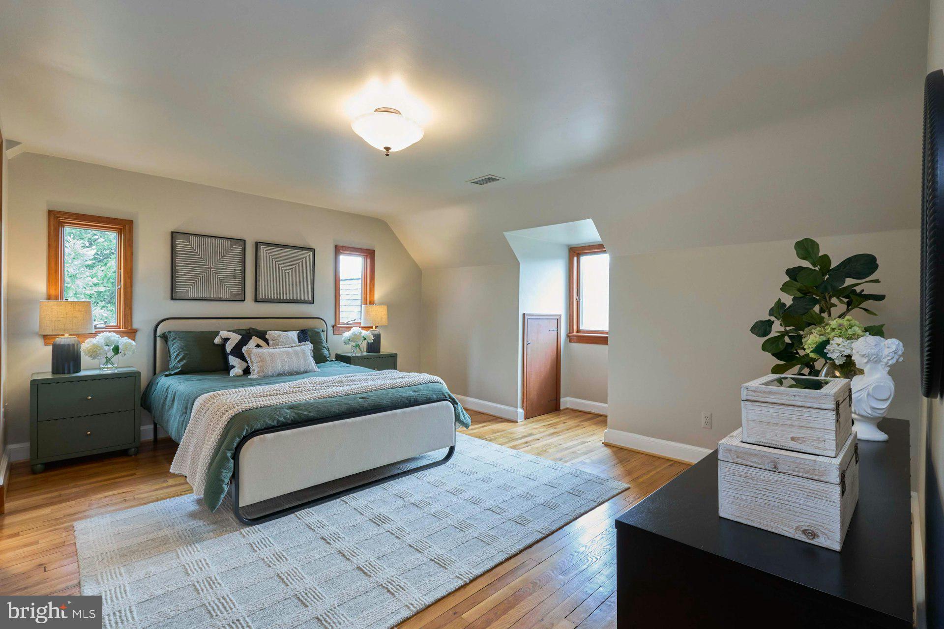 6586 Braddock Road Alexandria, VA 22312 - Photo 26 of 57 Primary bedroom with alcoves and storage cubbies