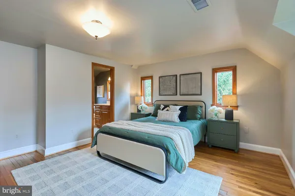 $900,000 | 6586 Braddock Road, Alexandria, VA 22312