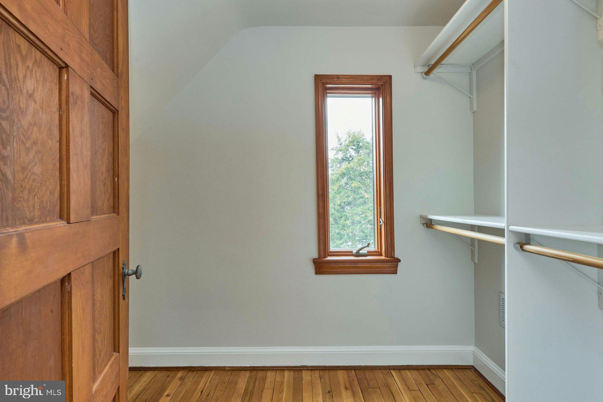 6586 Braddock Road Alexandria, VA 22312 - Photo 33 of 57 Walking closet in bedroom 2