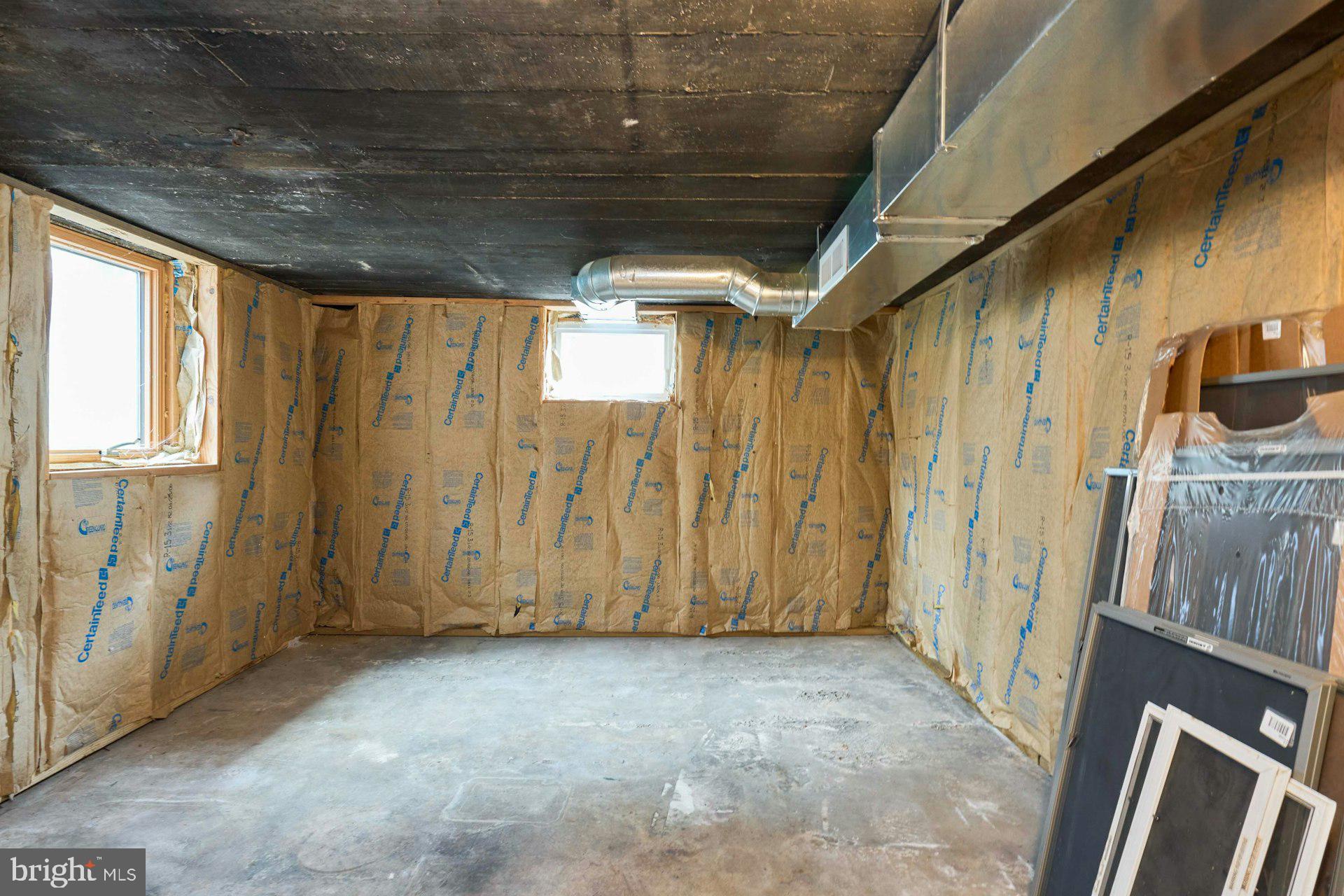 6586 Braddock Road Alexandria, VA 22312 - Photo 48 of 57 Storage room