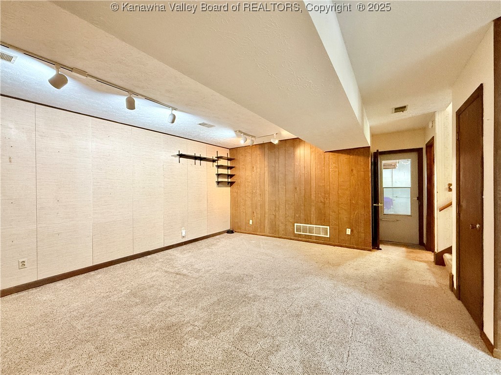 16 Barrington Road Nitro, WV 25143 - Photo 31 of 46 Gallery Image 31