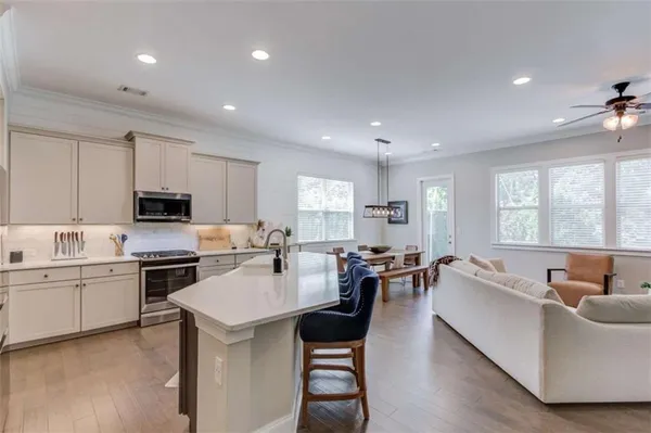 $4,500 | 1450 Edgebrook Court Northeast, Atlanta, GA 30329