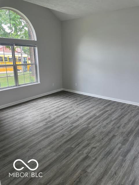 3017 Sable Ridge Lane Greenwood, IN 46142 - Photo 11 of 66 Gallery Image 11