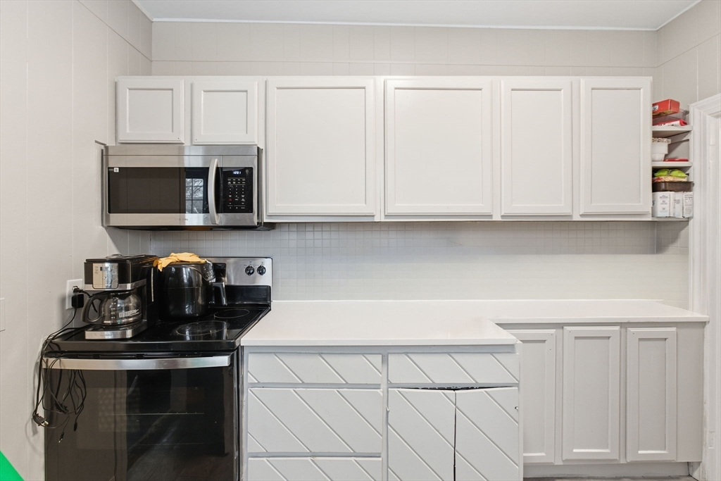 8 Laurel Street Whitman, MA 02382 - Photo 4 of 38