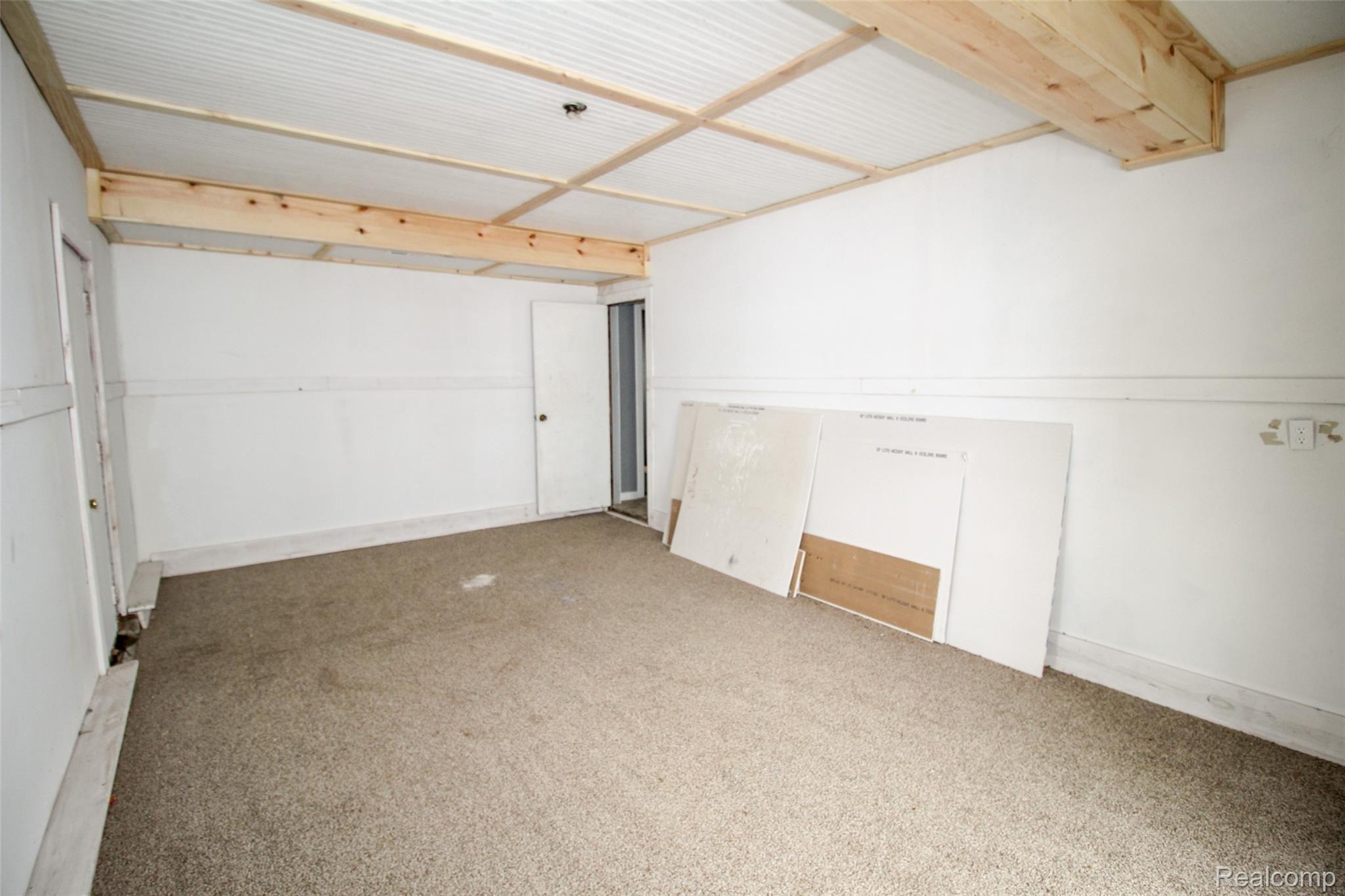 1790 West Fry Road Burt, MI 48417 - Photo 18 of 35 17.JPG