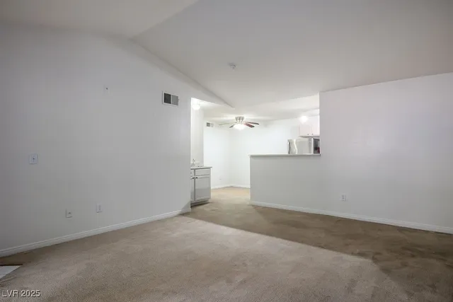 $1,395 | 231 West Horizon Ridge Parkway, Unit 728, Henderson, NV 89012