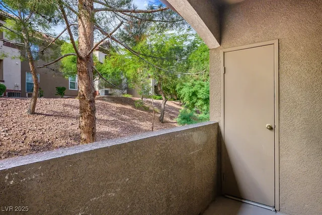 $1,395 | 231 West Horizon Ridge Parkway, Unit 728, Henderson, NV 89012
