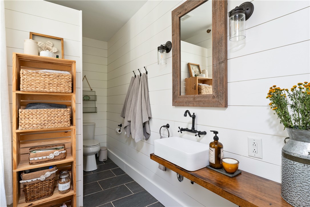 5758 West Henrietta Road Henrietta, NY 14586 - Photo 39 of 42 bathroom