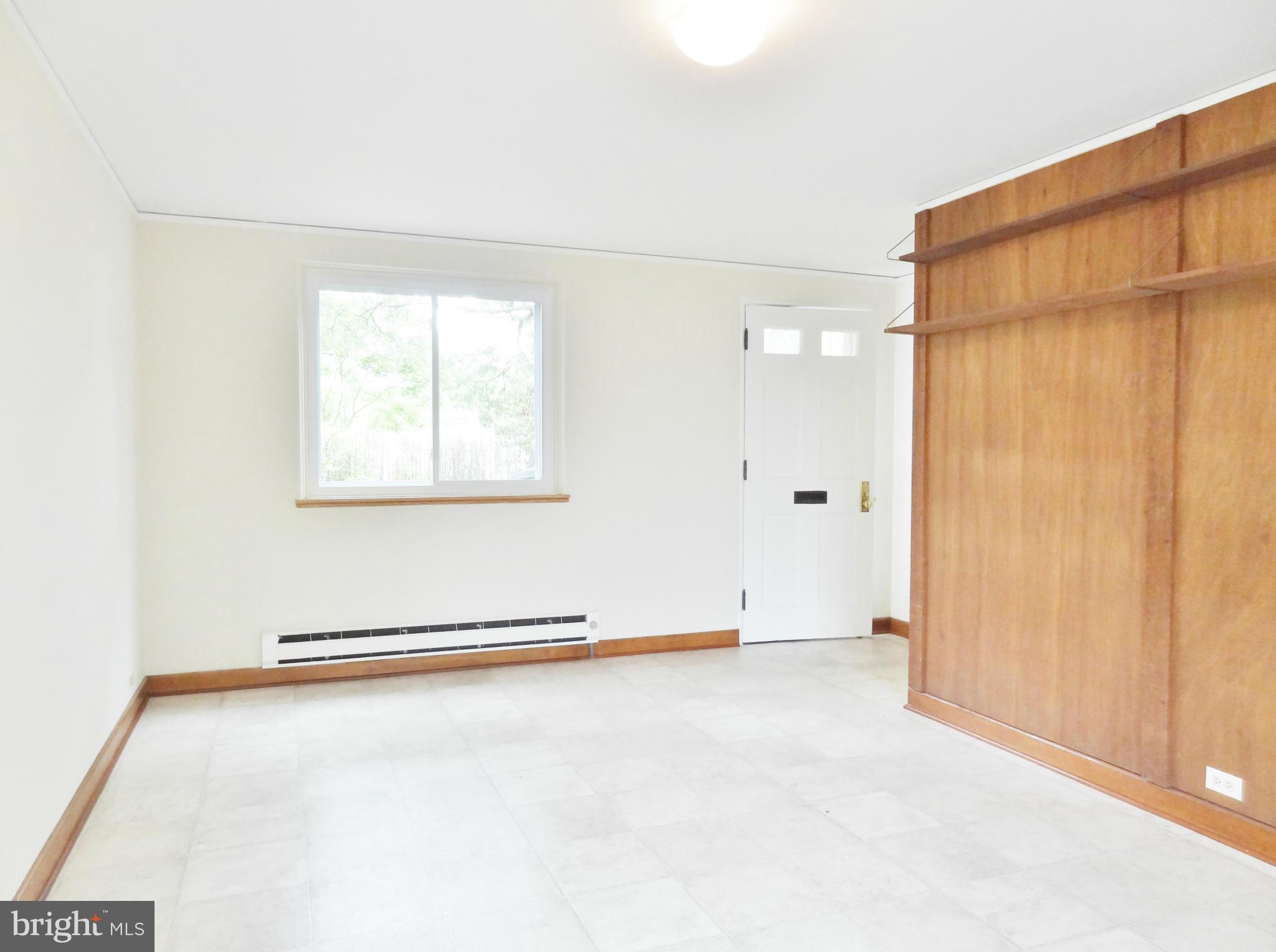 17 Ridge Road, Unit G Greenbelt, MD 20770 - Photo 12 of 16 Living Room