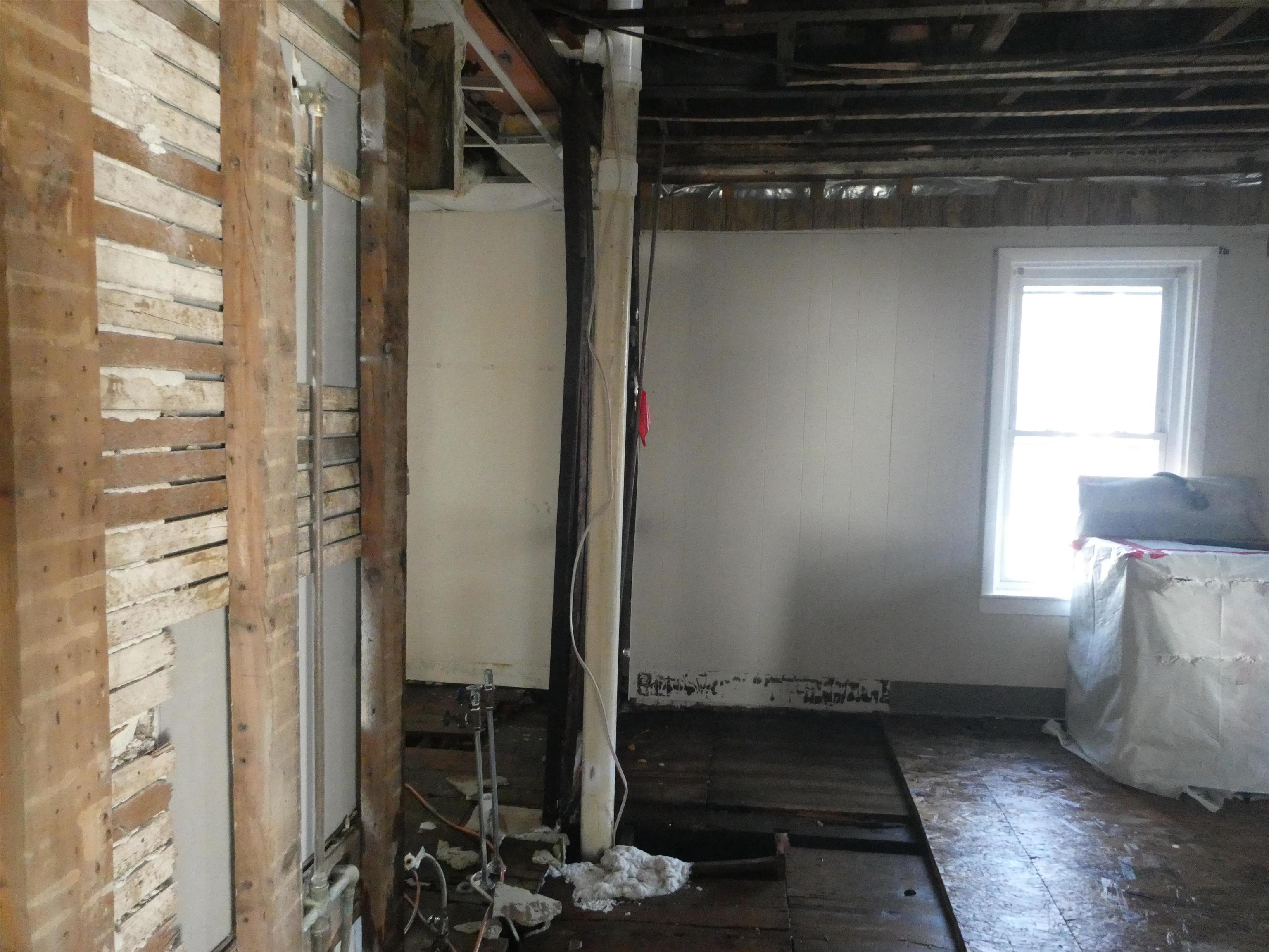 831 Chestnut Street Manchester, NH 03104 - Photo 13 of 28 Gallery Image 13