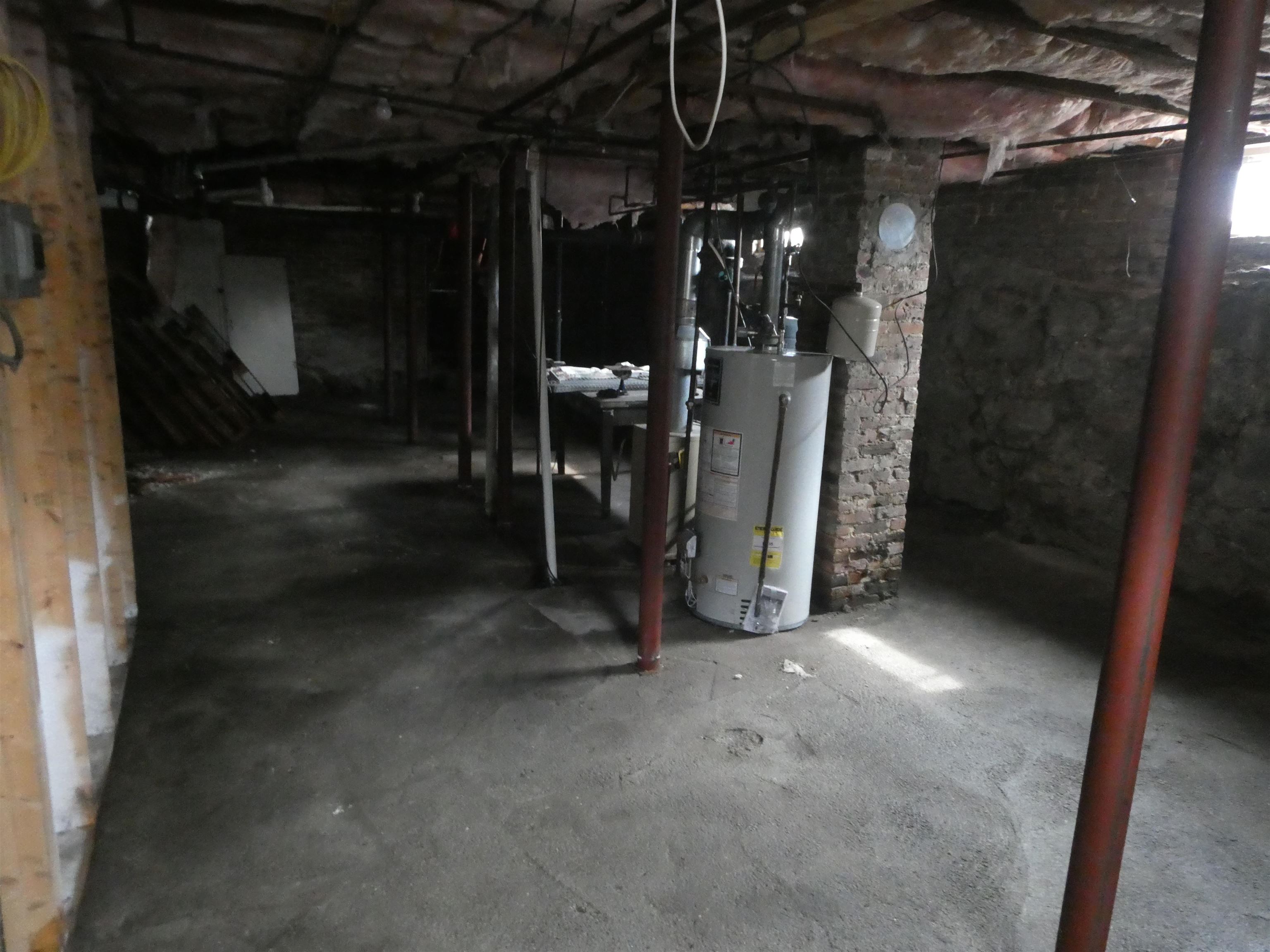 831 Chestnut Street Manchester, NH 03104 - Photo 23 of 28 Gallery Image 23