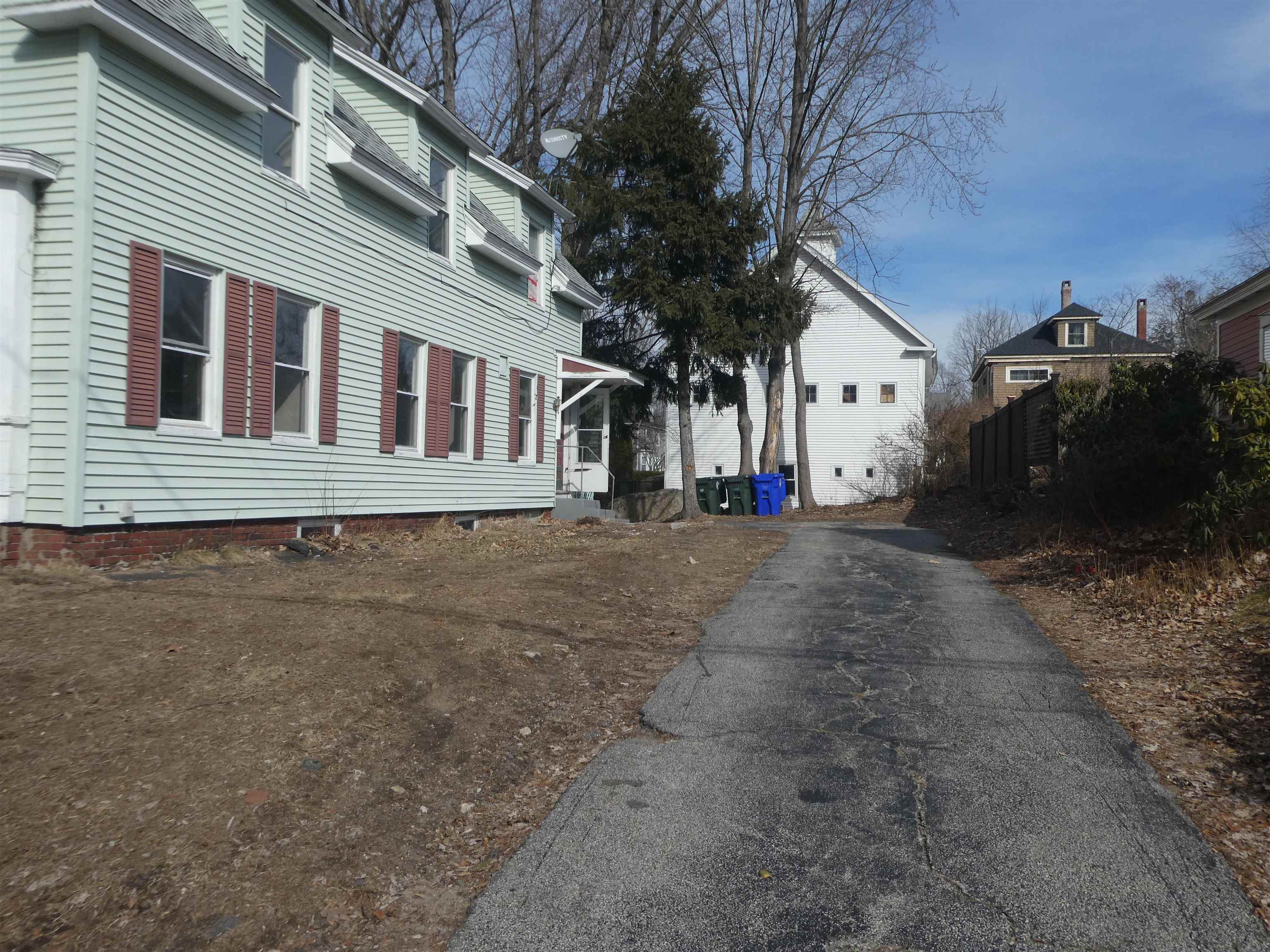 831 Chestnut Street Manchester, NH 03104 - Photo 4 of 28 Gallery Image 4
