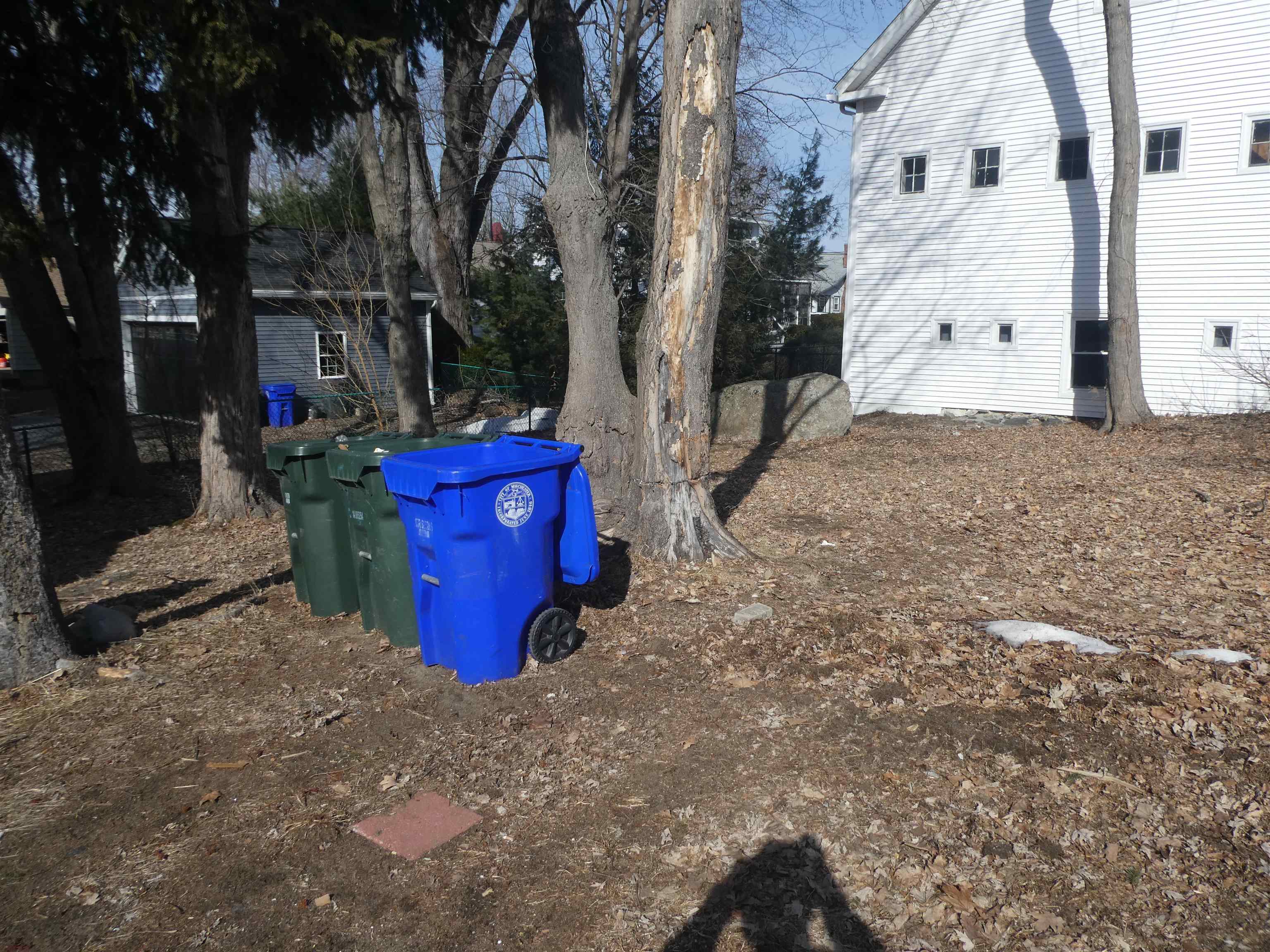 831 Chestnut Street Manchester, NH 03104 - Photo 5 of 28 Gallery Image 5