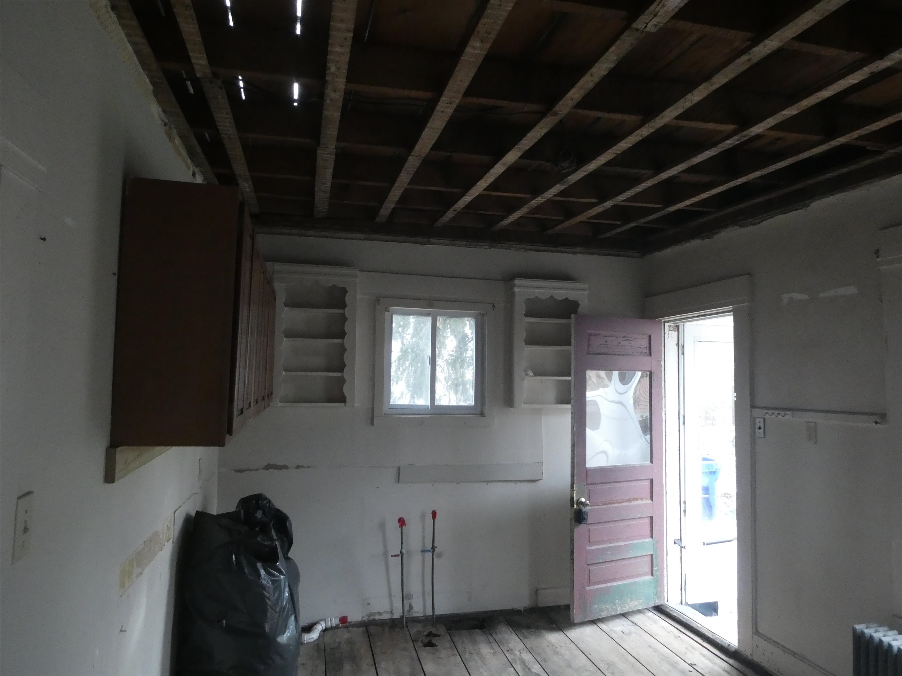 831 Chestnut Street Manchester, NH 03104 - Photo 9 of 28 Gallery Image 9