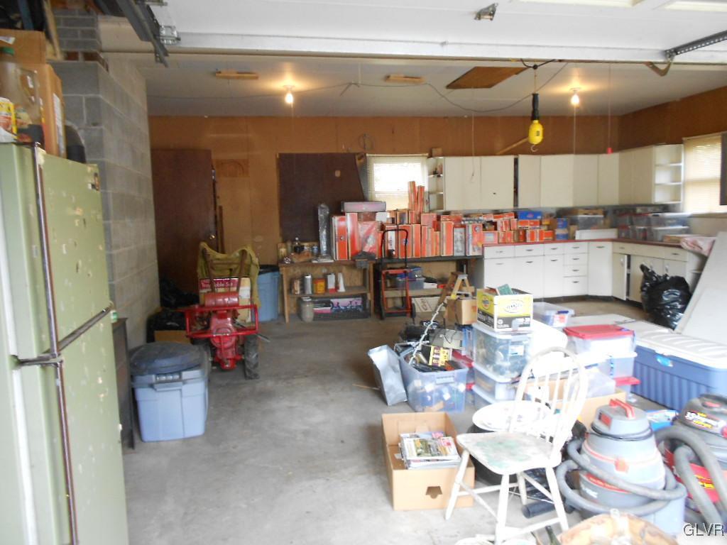 1271 Spring Valley Road Bethlehem, PA 18015 - Photo 27 of 33 Gallery Image 27