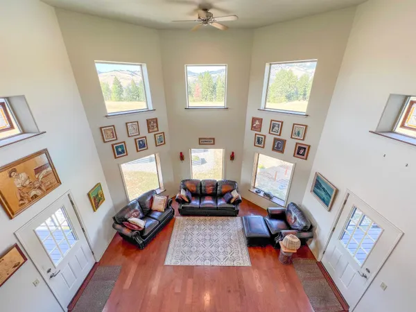 $819,000 | 719 Deer Meadow Way, Kettle Falls, WA 99141