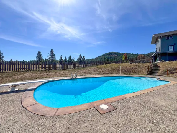 $819,000 | 719 Deer Meadow Way, Kettle Falls, WA 99141