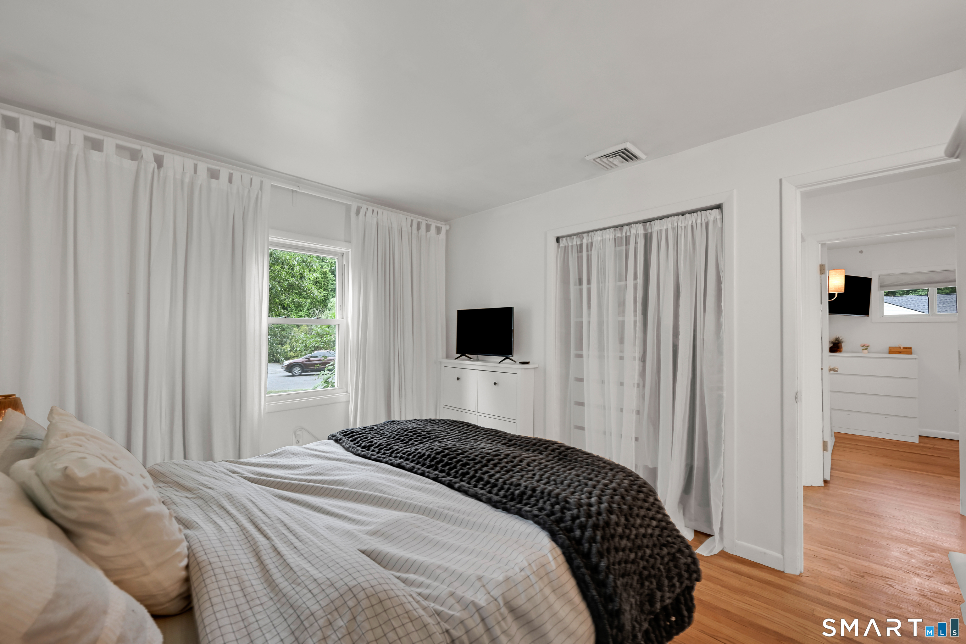 198 Beacon Manor Road Naugatuck, CT 06770 - Photo 11 of 22