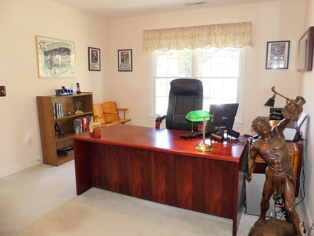35 Thistle Road North Andover, MA 01845 - Photo 17 of 30 Gallery Image 17