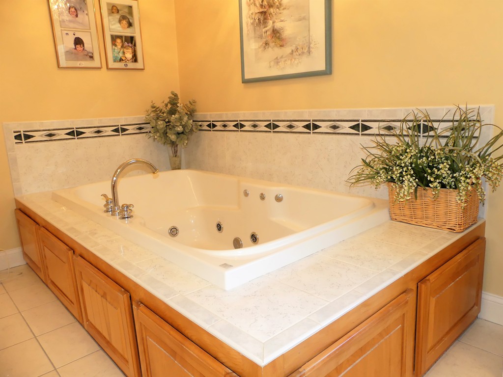 35 Thistle Road North Andover, MA 01845 - Photo 25 of 30 Gallery Image 25