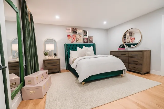 $1,485,000 | 6 Rivendell Lane, Millis, MA 02054