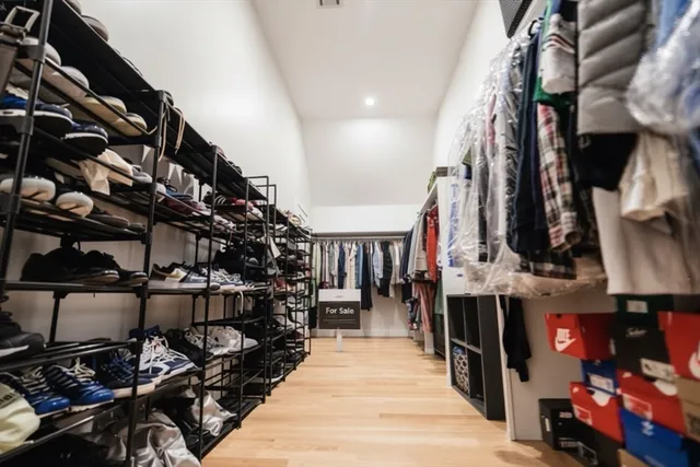 $1,485,000 | 6 Rivendell Lane, Millis, MA 02054