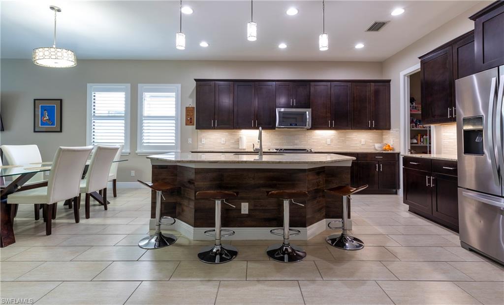 4363 Raffia Palm Circle Naples, FL 34119 - Photo 4 of 24 Gallery Image 4