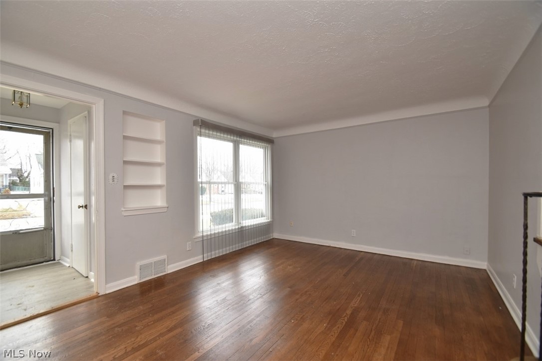 4133 Wyncote Road South Euclid, OH 44121 - Photo 3 of 24 Gallery Image 3