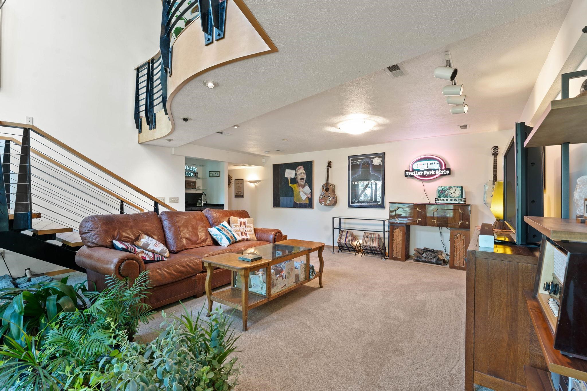 4723 South Glenrose Road Spokane, WA 99223 - Photo 21 of 48