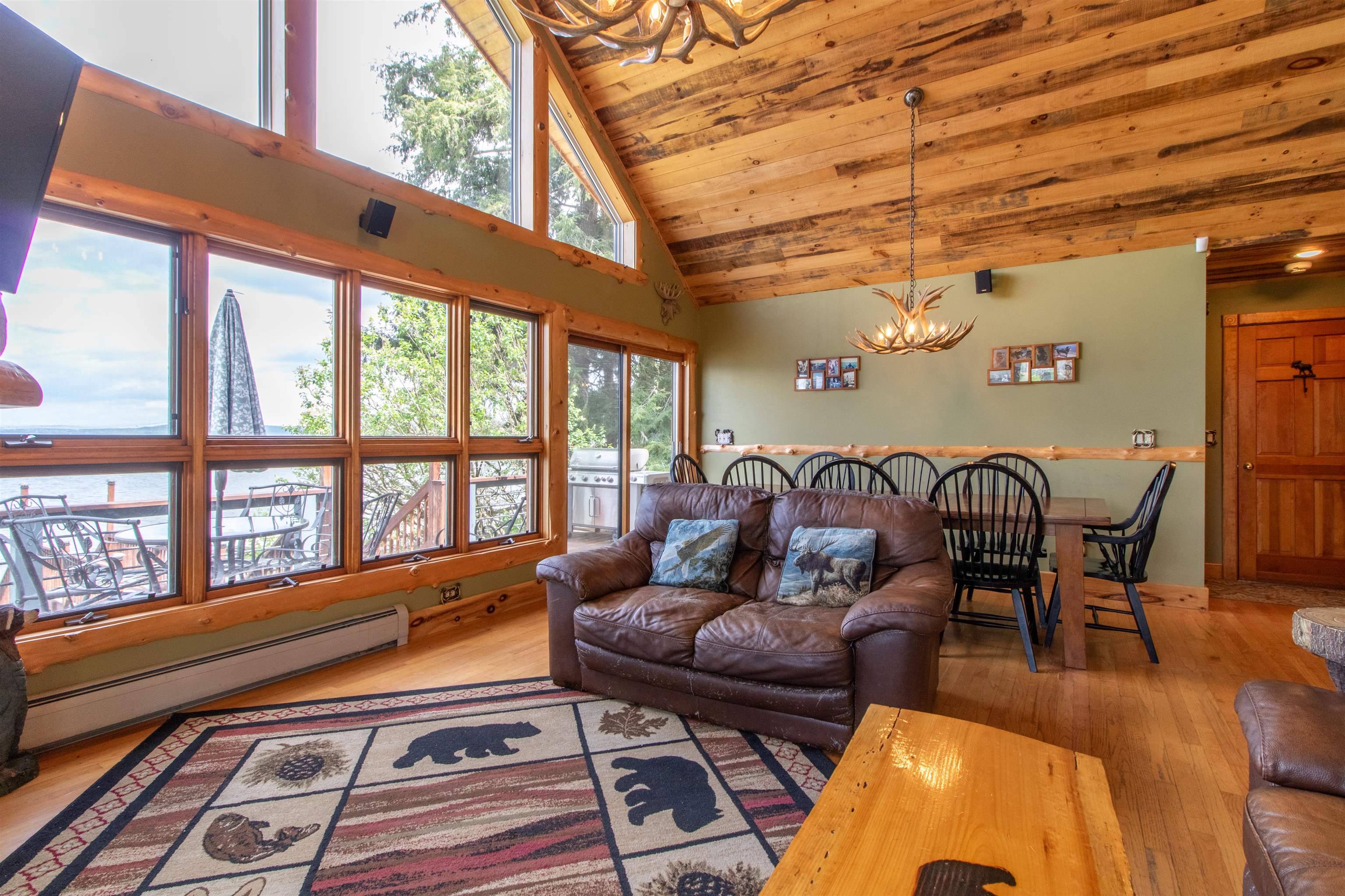 336 Spruce Street Newport, VT 05855 - Photo 8 of 46