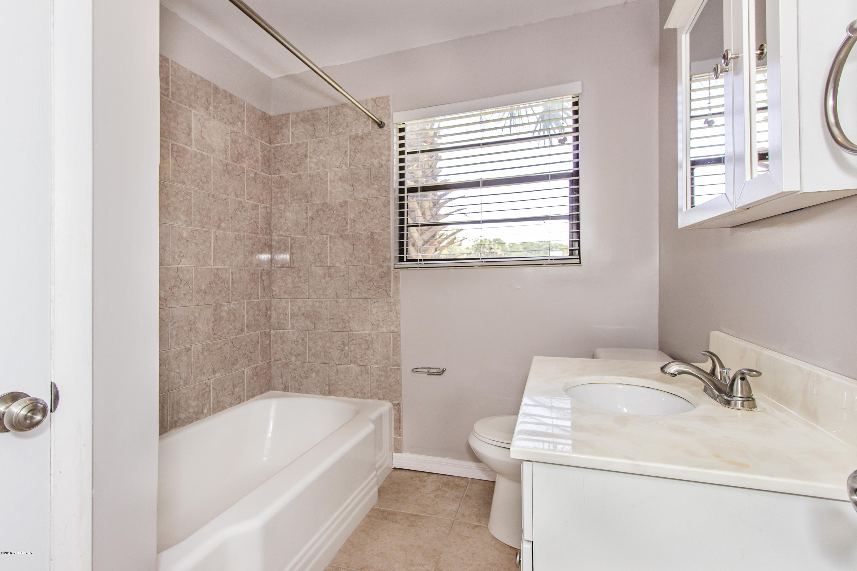 4159 Marianna Road Jacksonville, FL 32217 - Photo 18 of 25 004_Bathroom