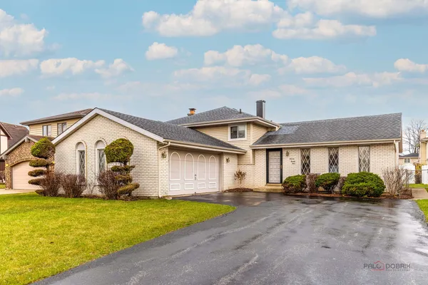 $489,900 | 1124 Anvil Court, Addison, IL 60101