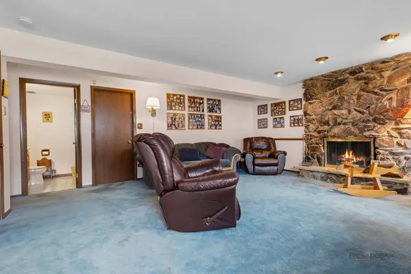 $489,900 | 1124 Anvil Court, Addison, IL 60101