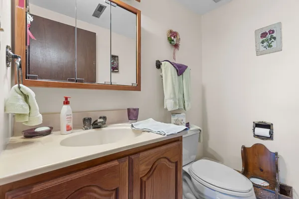 $489,900 | 1124 Anvil Court, Addison, IL 60101