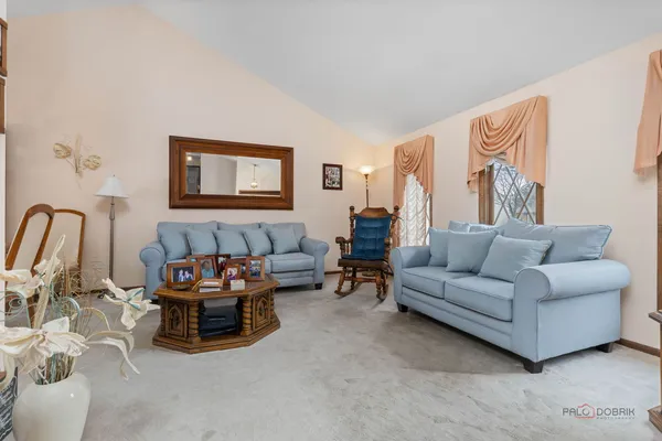 $489,900 | 1124 Anvil Court, Addison, IL 60101