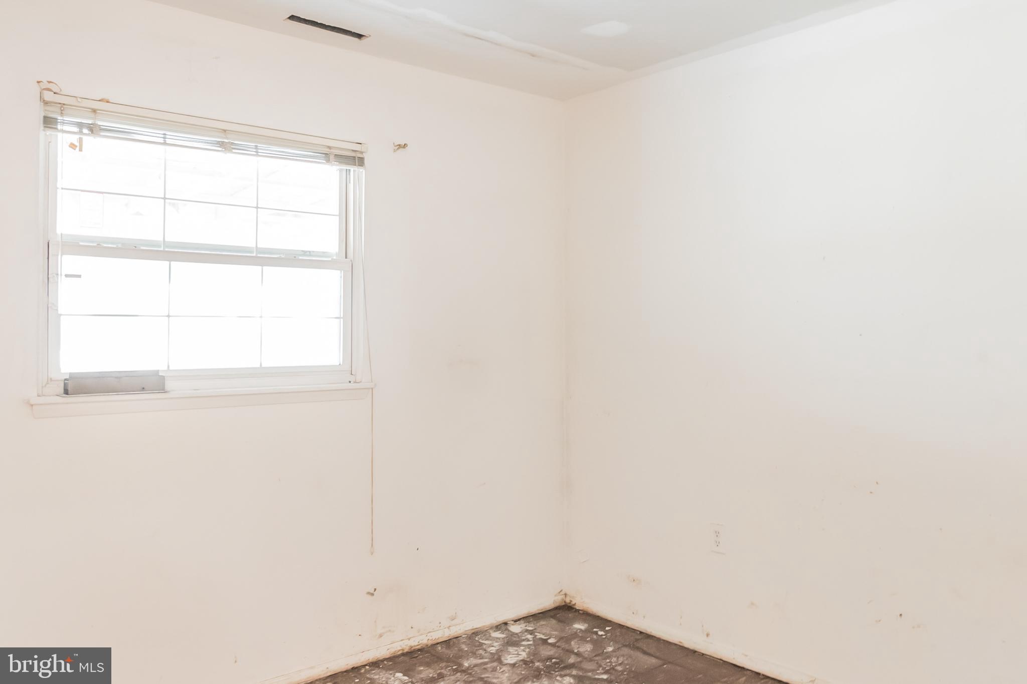 1702 Chesterton Road Baltimore, MD 21244 - Photo 16 of 25