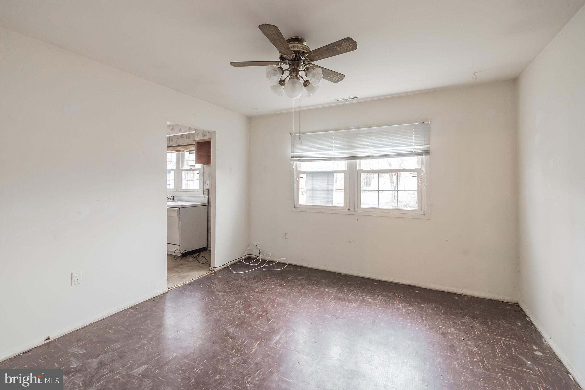 1702 Chesterton Road Baltimore, MD 21244 - Photo 3 of 25