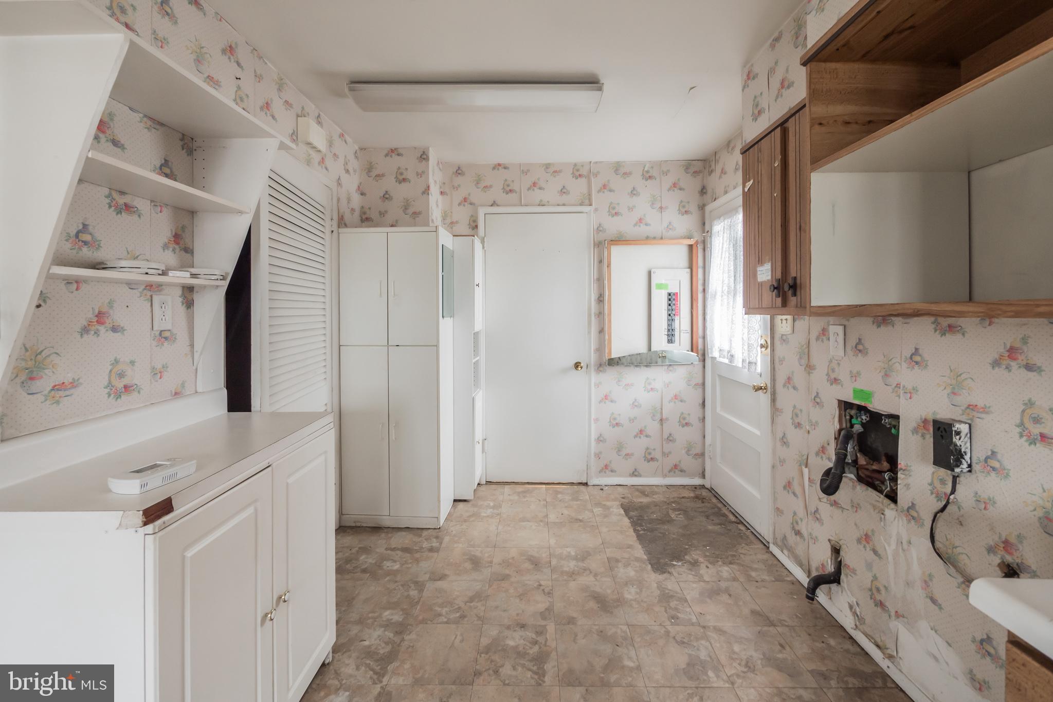 1702 Chesterton Road Baltimore, MD 21244 - Photo 10 of 25