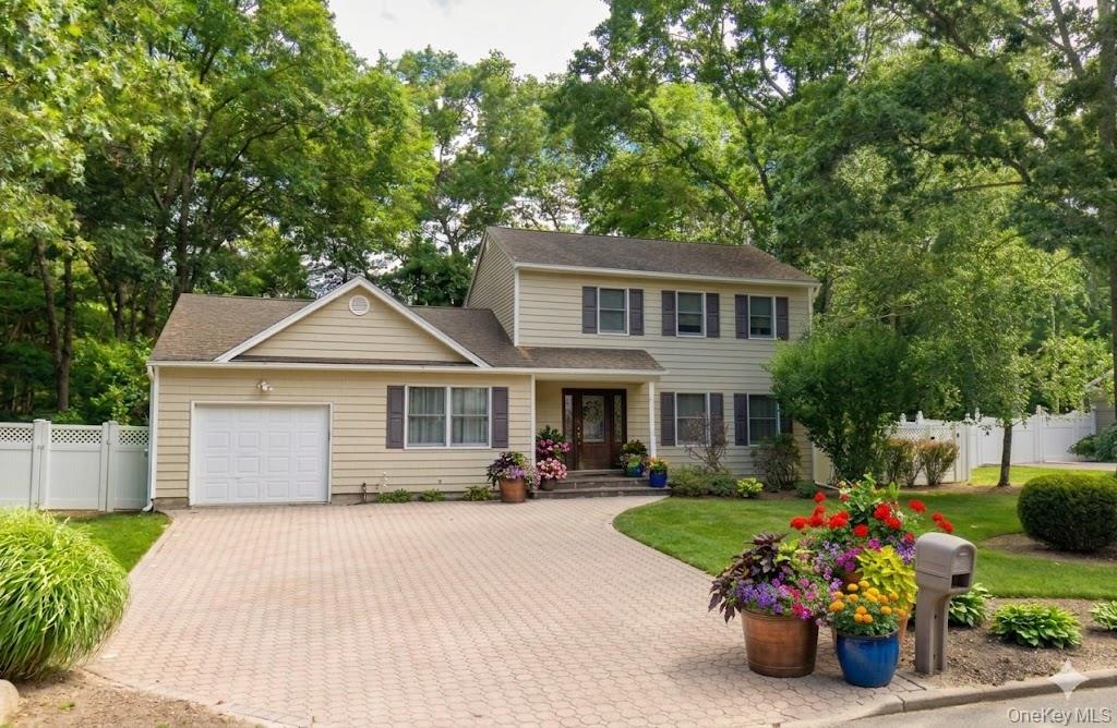 32 Scenic Hills Drive Ridge, NY 11961 - Photo 1 of 39