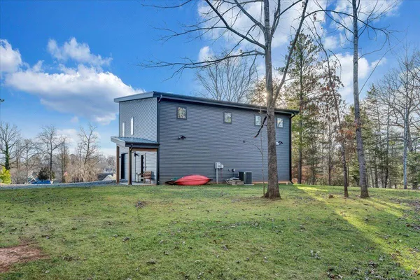 $599,900 | 5 Reserve Road, Moneta, VA 24121
