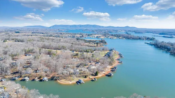 $599,900 | 5 Reserve Road, Moneta, VA 24121
