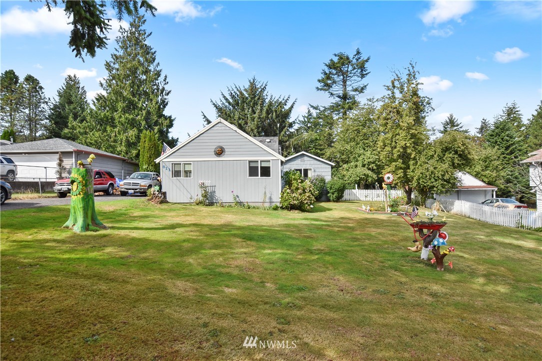 811 Olson Road Longview, WA 98632 - Photo 1 of 19 Gallery Image 1
