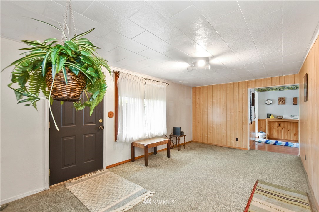 811 Olson Road Longview, WA 98632 - Photo 4 of 19 Gallery Image 4