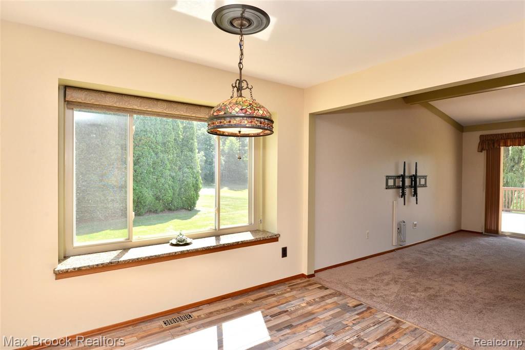 233 Coldiron Drive Rochester Hills, MI 48307 - Photo 10 of 24