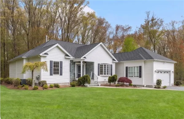 $1,175,000 | 136 Rome Court, Cranston, RI 02921